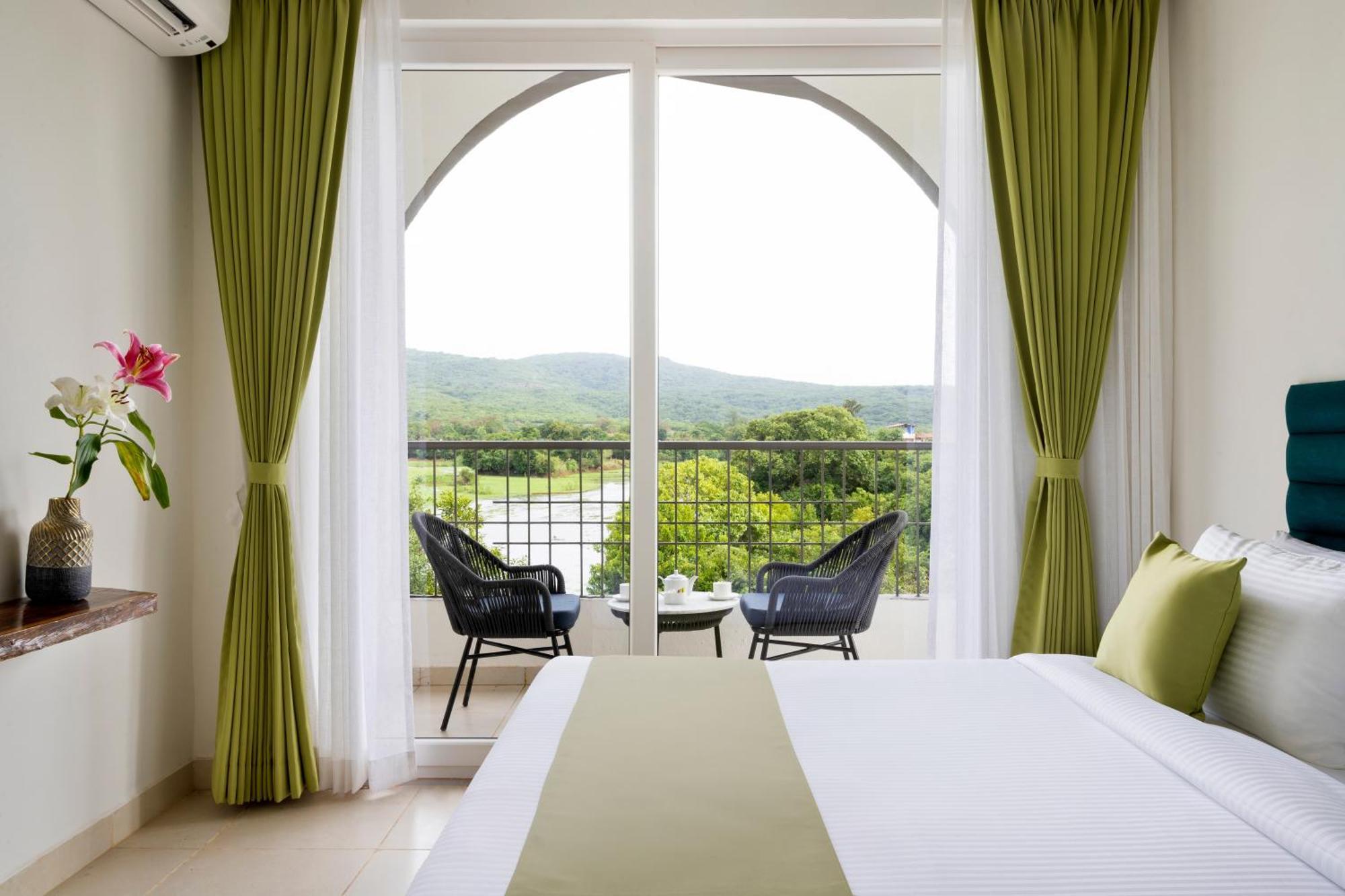 Stone Wood Hotel Amboli Amboli  Luaran gambar