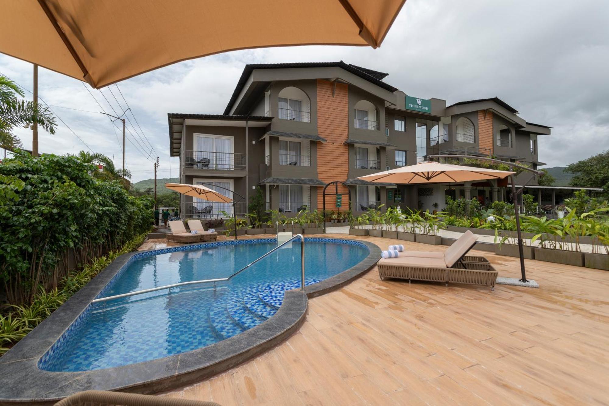 Stone Wood Hotel Amboli Amboli  Luaran gambar