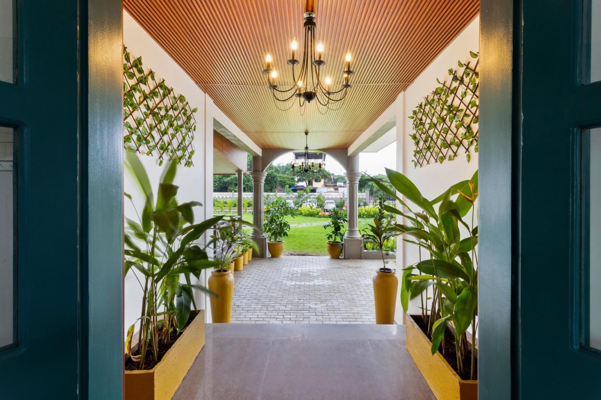 Stone Wood Hotel Amboli Amboli  Luaran gambar