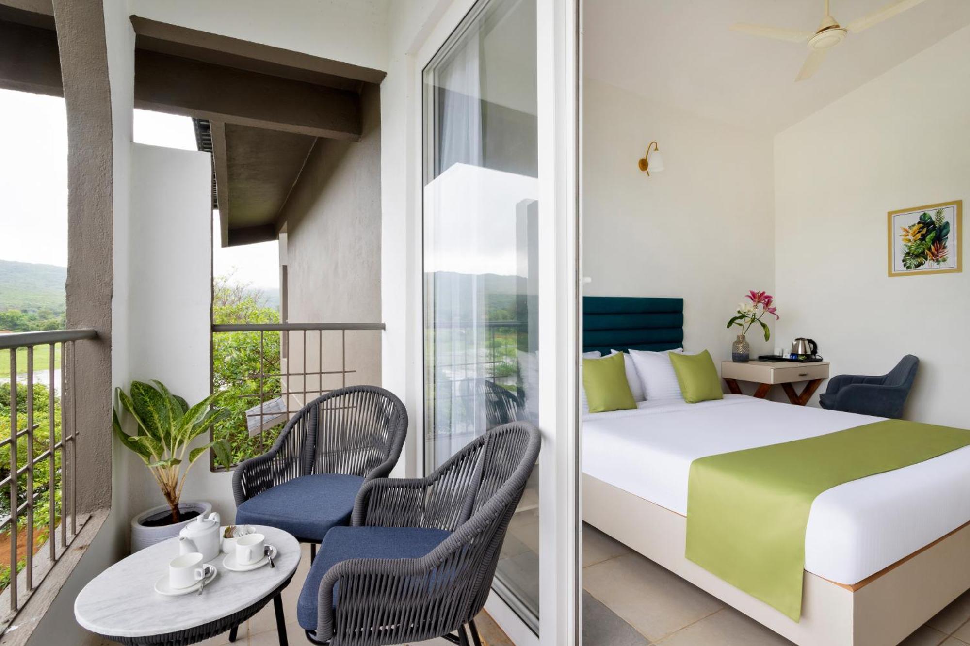 Stone Wood Hotel Amboli Amboli  Luaran gambar