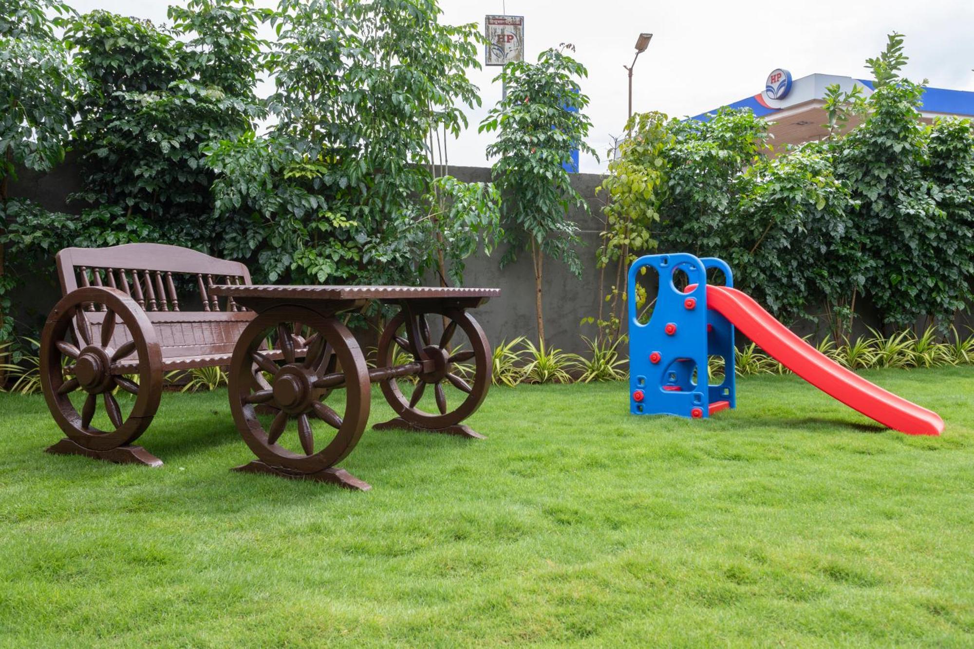 Stone Wood Hotel Amboli Amboli  Luaran gambar