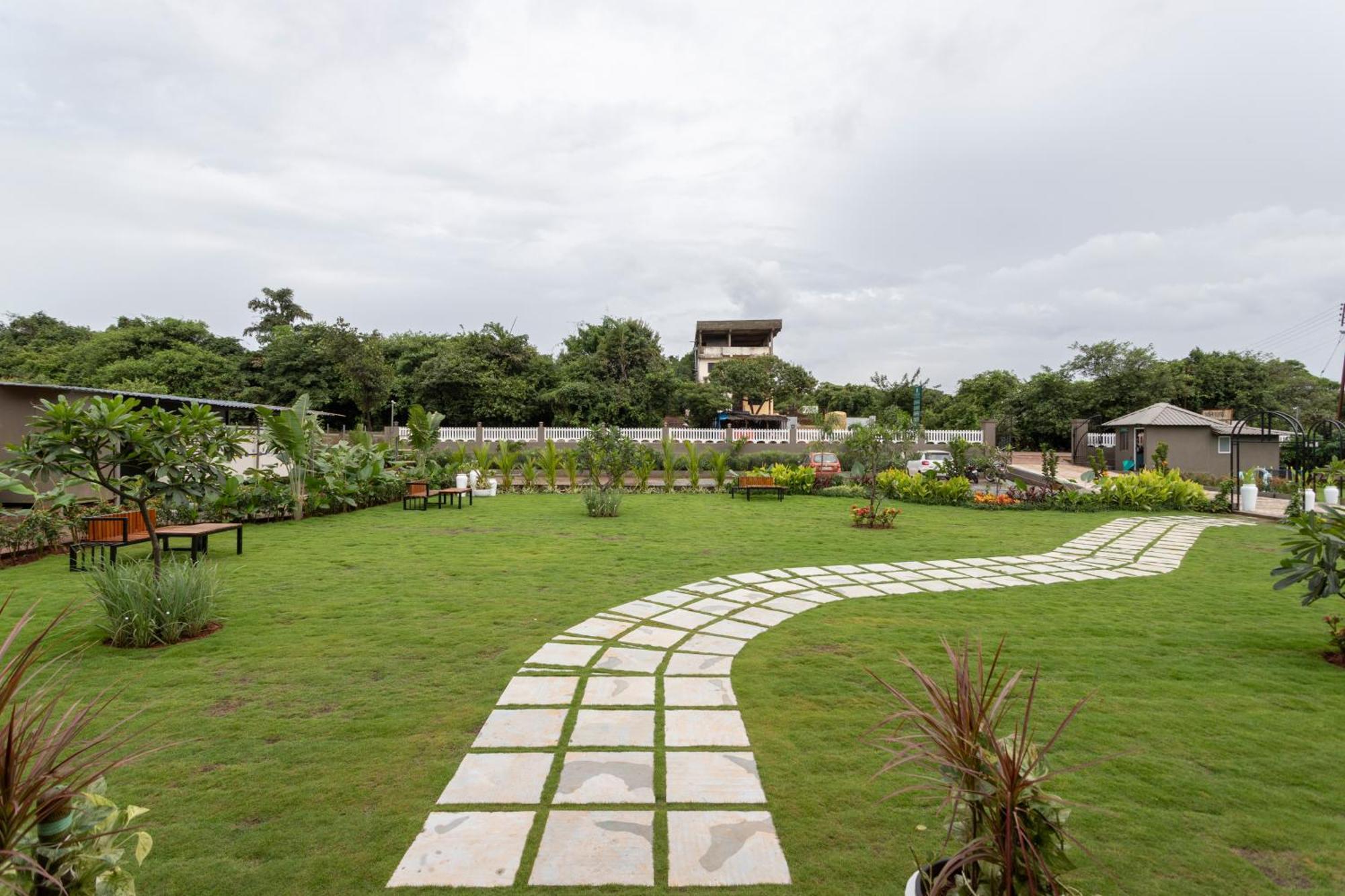 Stone Wood Hotel Amboli Amboli  Luaran gambar